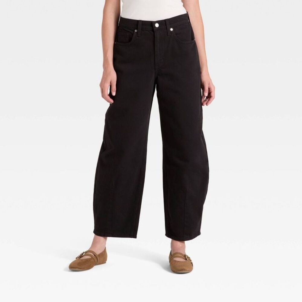 Universal Thread - Women's High-Rise Easy Barrel Ankle Jeans - Univer Black